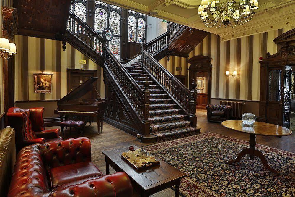 North Oaks And Leisure Club Hotel 3*